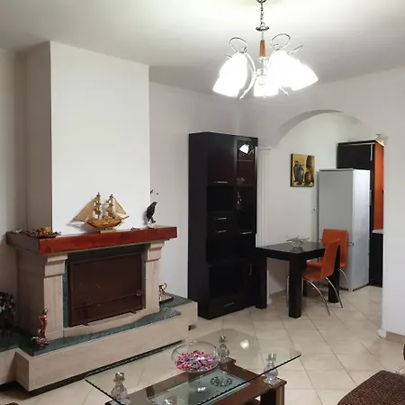 Apartment Spacious - Entire In *