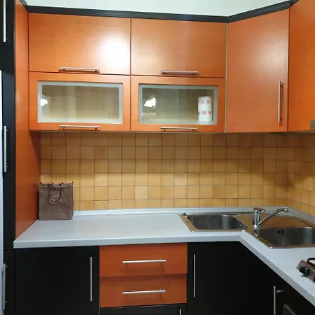 Spacious - Entire In Tirana